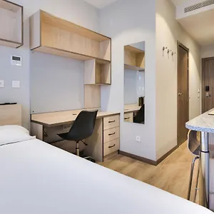 Livensa Living Feria Auberge de jeunesse Málaga